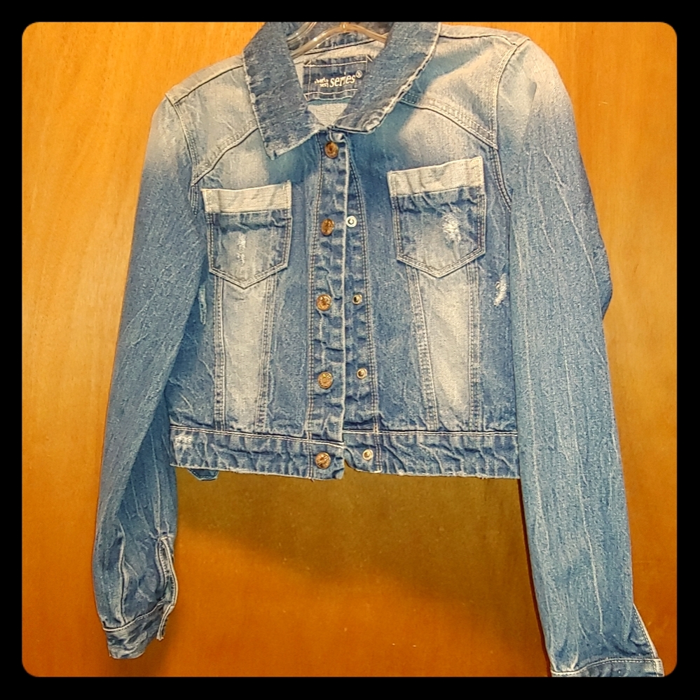 Short & Sexy Denim Jacket